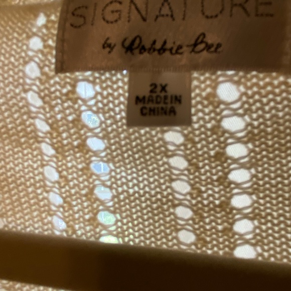 Adorable ecru Cardigan size 2X - Picture 3 of 3